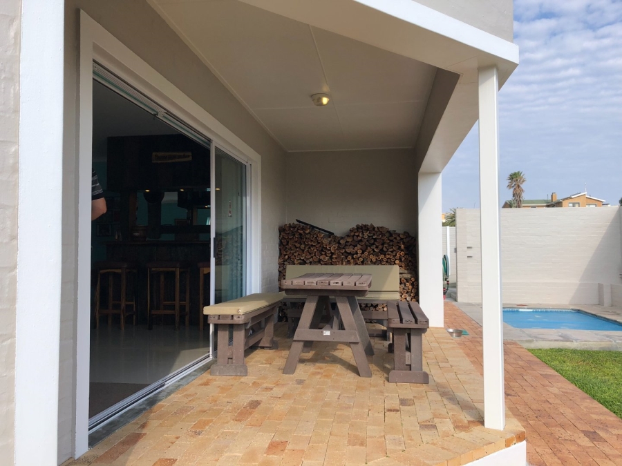 3 Bedroom Property for Sale in De Kelders Western Cape